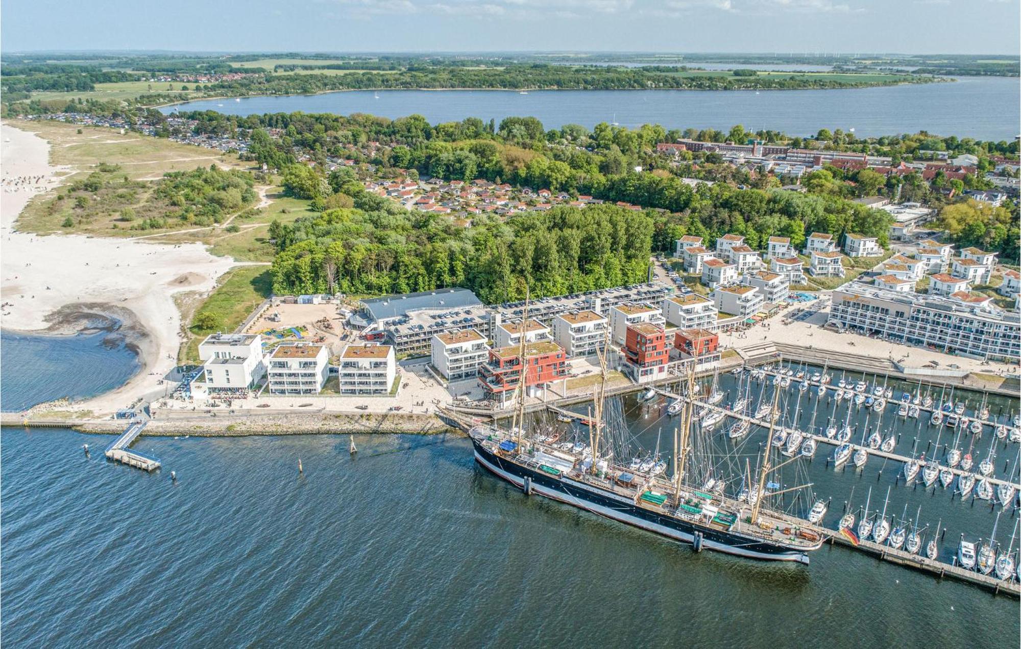 1 Bedroom Cozy Apartment In Luebeck Travemuende Екстер'єр фото