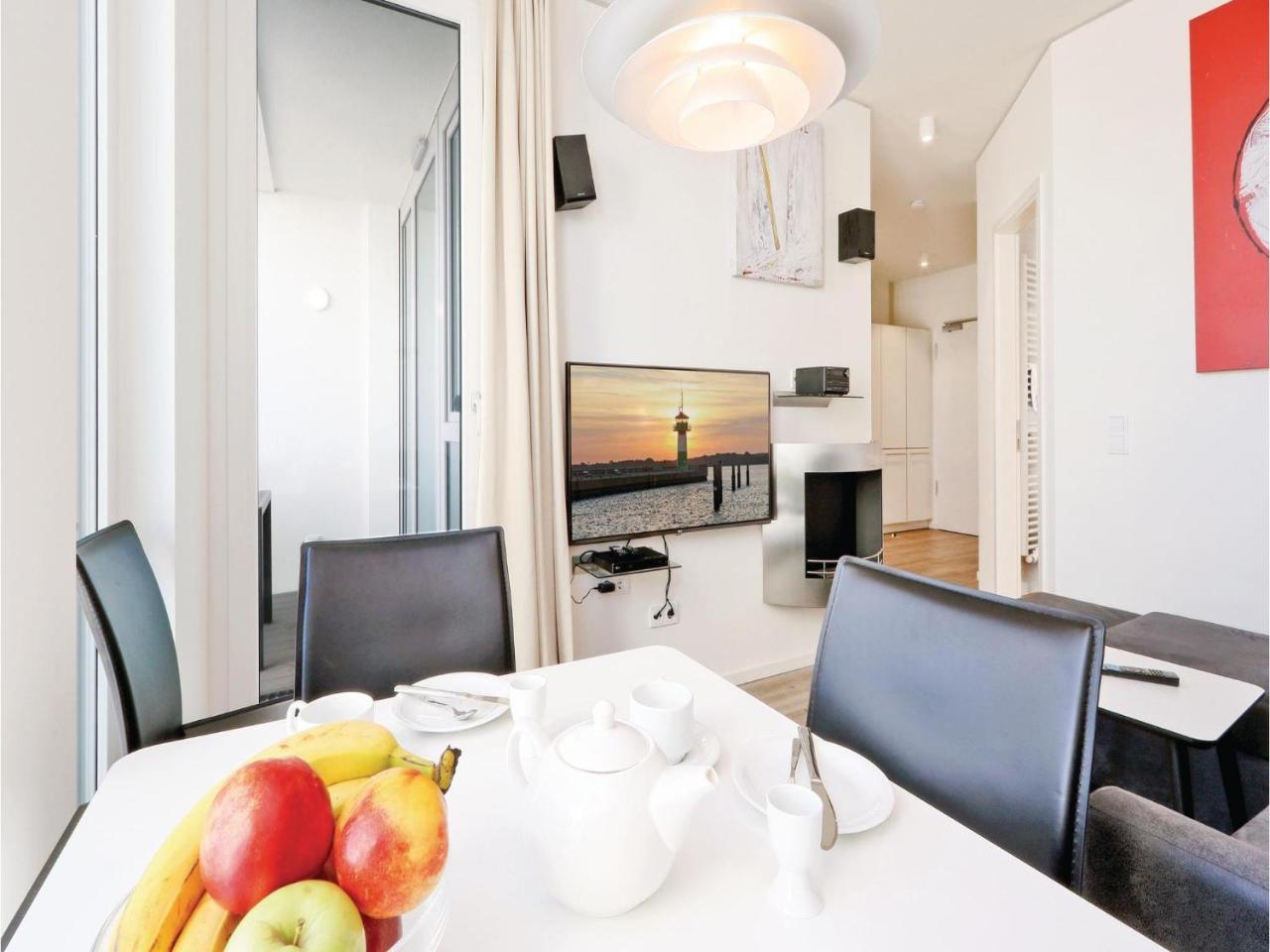 1 Bedroom Cozy Apartment In Luebeck Travemuende Екстер'єр фото